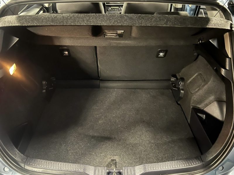 TOYOTA AURIS HYBRID HSD 1.8 VVT-i 136 Cv BOITE AUTO CAMERA RECUL CRIT AIR 1 - GARANTIE 1 AN