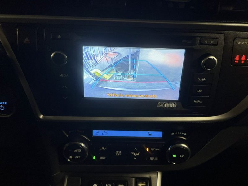 TOYOTA AURIS HYBRID HSD 1.8 VVT-i 136 Cv BOITE AUTO CAMERA RECUL CRIT AIR 1 - GARANTIE 1 AN