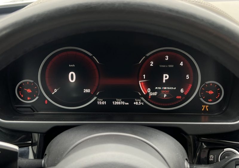 BMW X5 F15 M50D 3.0 Tri TURBO 381 XDRIVE BMW INDIVIDUAL TOIT OUVRANT VIRTUAL COCKPIT - Garantie 1 an