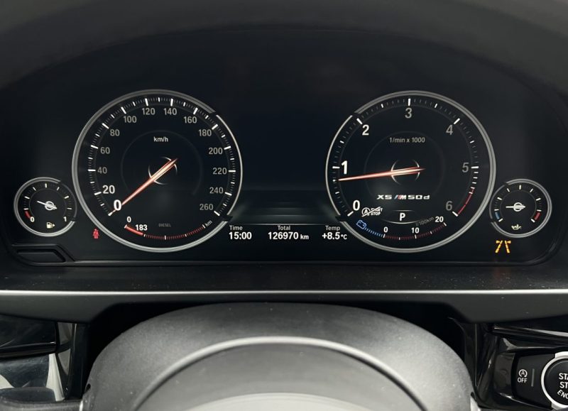 BMW X5 F15 M50D 3.0 Tri TURBO 381 XDRIVE BMW INDIVIDUAL TOIT OUVRANT VIRTUAL COCKPIT - Garantie 1 an