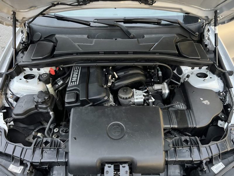 BMW SERIE 1 E87 128i 2.0 130 Cv VENTE EN L ETAT / FRAIS MECANIQUES A PREVOIR LIRE L ANNONCE