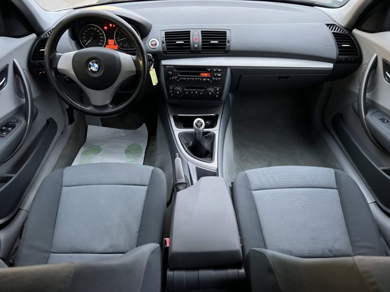 BMW SERIE 1 E87 128i 2.0 130 Cv VENTE EN L ETAT / FRAIS MECANIQUES A PREVOIR LIRE L ANNONCE