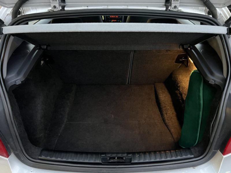 BMW SERIE 1 E87 128i 2.0 130 Cv VENTE EN L ETAT / FRAIS MECANIQUES A PREVOIR LIRE L ANNONCE