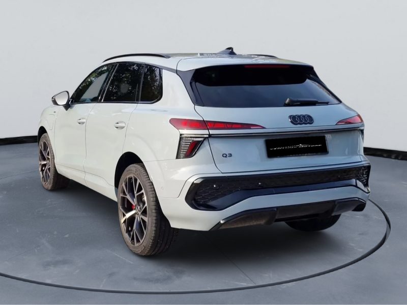  AUDI Q3 e-hybrid 2x S line MATRIX Tech-pro Pano 20" / 1000€ PAR MOIS 