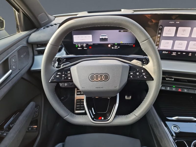  AUDI Q3 e-hybrid 2x S line MATRIX Tech-pro Pano 20" / 1000€ PAR MOIS 