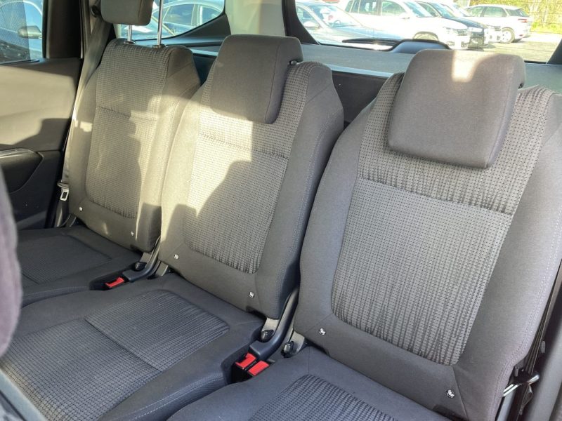 PEUGEOT 5008 1.6 HDI   110 CV  GARANTIE 3/12 MOIS 1.6 HDI 2012