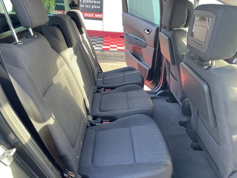 PEUGEOT 5008 1.6 HDI   110 CV  GARANTIE 3/12 MOIS 1.6 HDI 2012