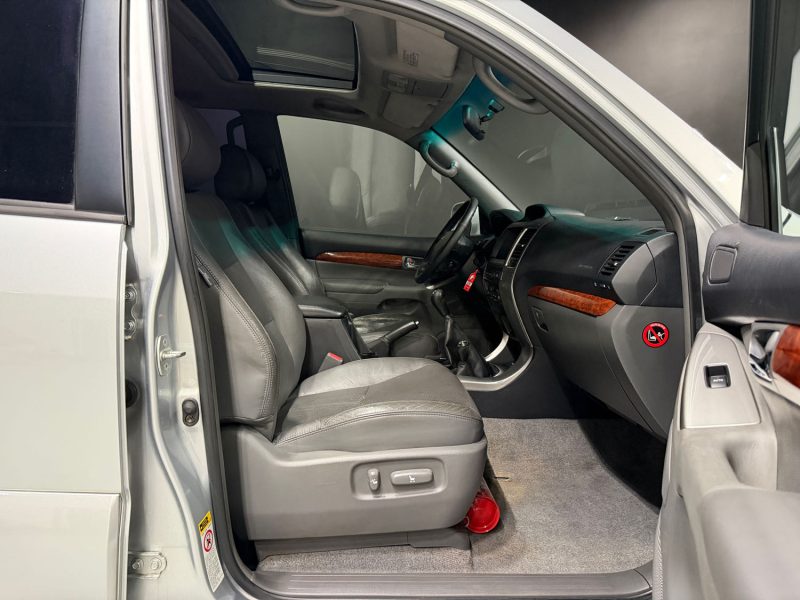 TOYOTA LAND CRUISER  3.0 D-4D 2004