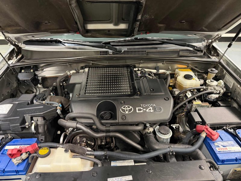 TOYOTA LAND CRUISER  3.0 D-4D 2004