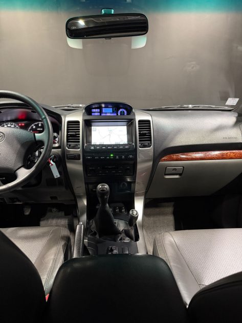 TOYOTA LAND CRUISER  3.0 D-4D 2004