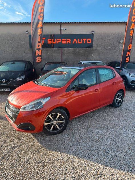 PEUGEOT 208 1.2 PURETECH 82CH ALLURE 5P 2017
