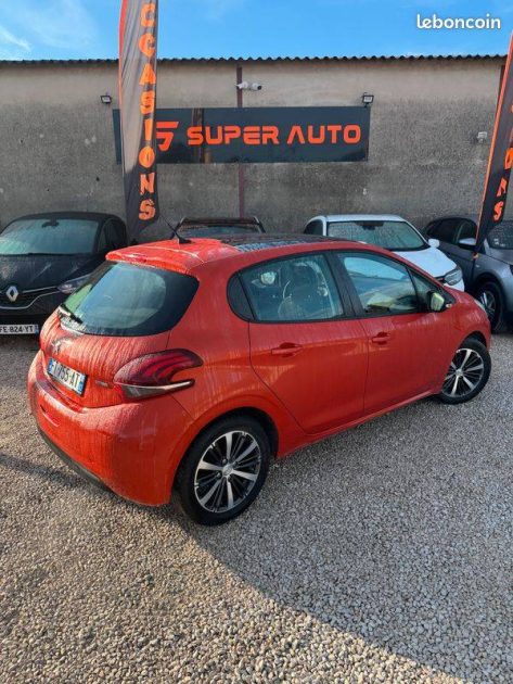 PEUGEOT 208 1.2 PURETECH 82CH ALLURE 5P 2017