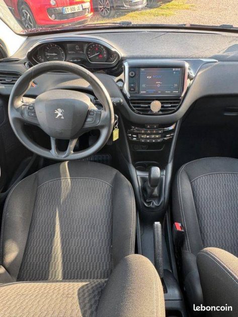 PEUGEOT 208 1.2 PURETECH 82CH ALLURE 5P 2017