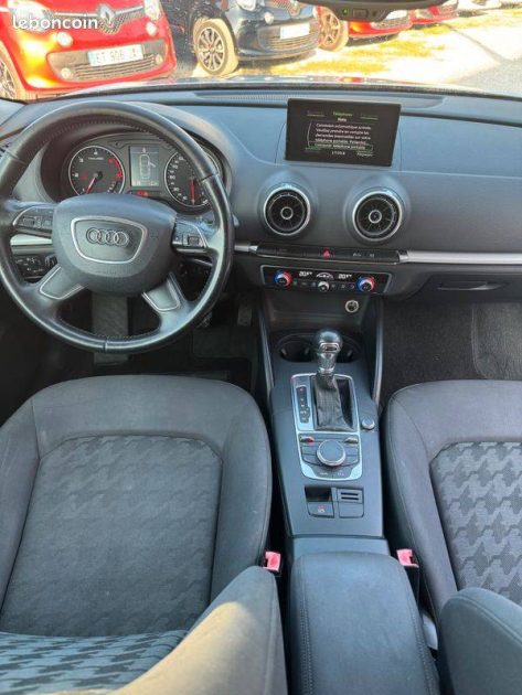 AUDI A3 1.6 TDI 105CH FAP AMBITION S TRONIC 7 3P 2013