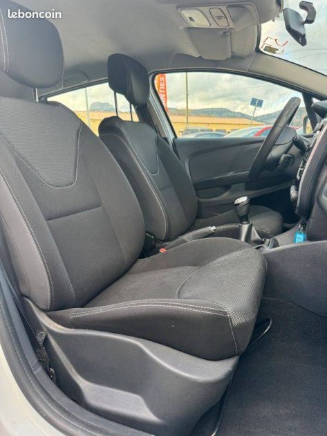 RENAULT CLIO 1.2 16V 75CH TREND 5P 2017