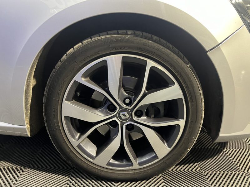 Renault Megane IV 1.6 dCi 130ch Energy Intens - Moteur a chaine / Éclairage d'ambiance / Caméra