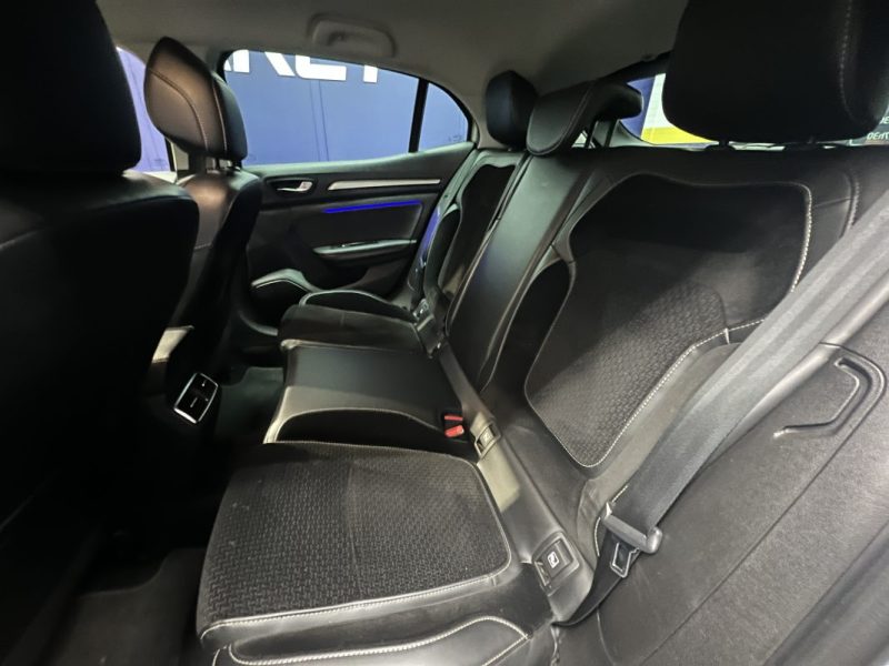 Renault Megane IV 1.6 dCi 130ch Energy Intens - Moteur a chaine / Éclairage d'ambiance / Caméra