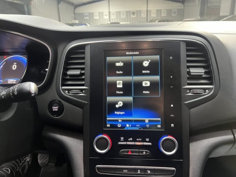 Renault Megane IV 1.6 dCi 130ch Energy Intens - Moteur a chaine / Éclairage d'ambiance / Caméra