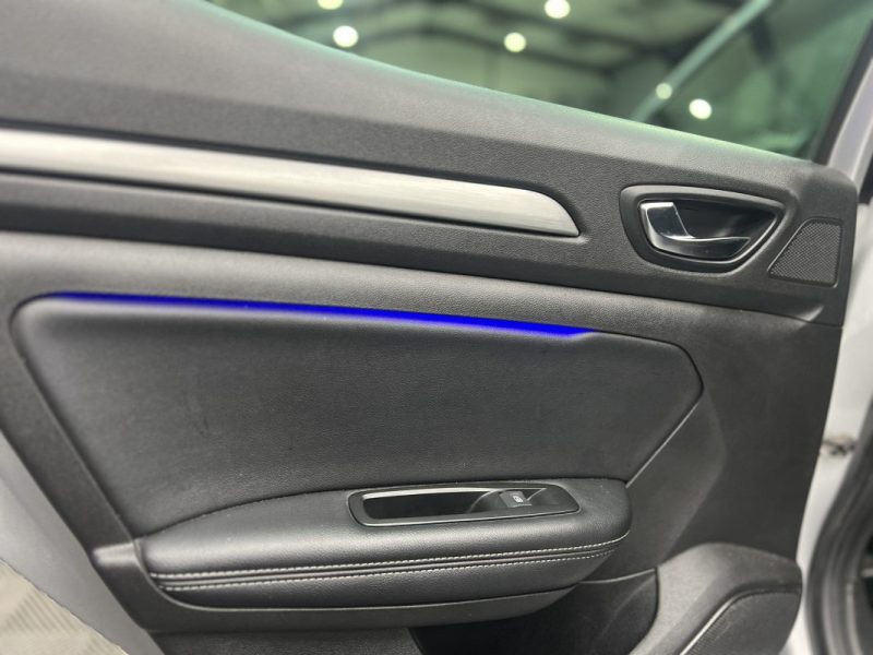 Renault Megane IV 1.6 dCi 130ch Energy Intens - Moteur a chaine / Éclairage d'ambiance / Caméra