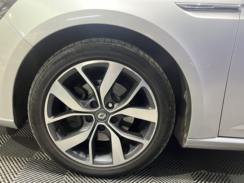 Renault Megane IV 1.6 dCi 130ch Energy Intens - Moteur a chaine / Éclairage d'ambiance / Caméra