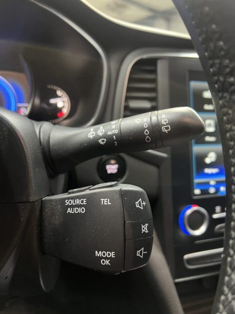 Renault Megane IV 1.6 dCi 130ch Energy Intens - Moteur a chaine / Éclairage d'ambiance / Caméra