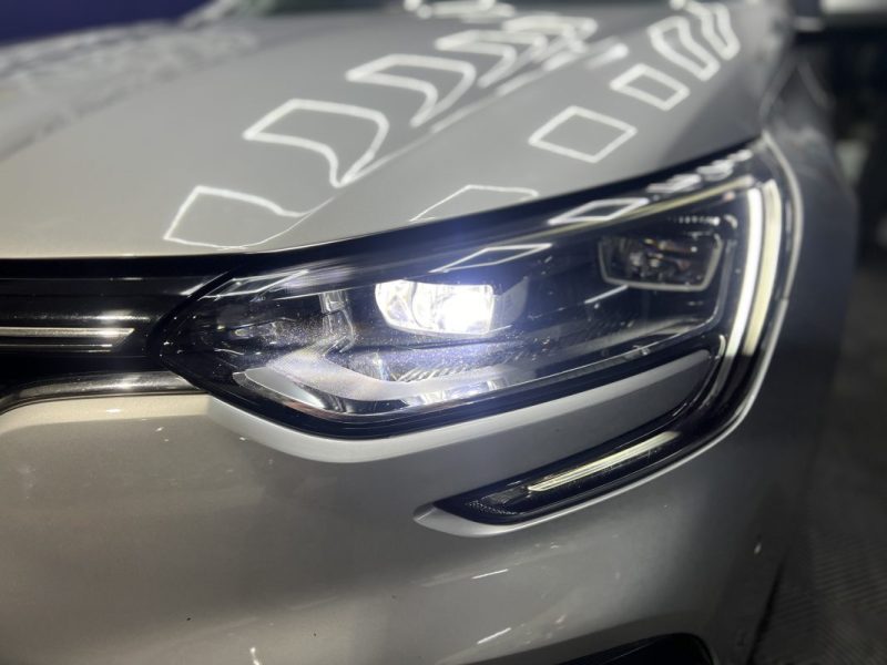 Renault Megane IV 1.6 dCi 130ch Energy Intens - Moteur a chaine / Éclairage d'ambiance / Caméra