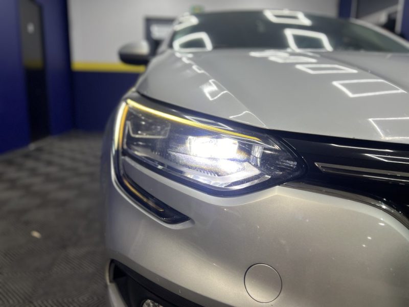 Renault Megane IV 1.6 dCi 130ch Energy Intens - Moteur a chaine / Éclairage d'ambiance / Caméra