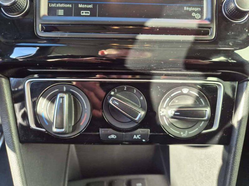 VOLKSWAGEN POLO 1.2 TSI 90CH BLUEMOTION TECHNOLOGY CONFORTLINE BUSINESS 5P 2017