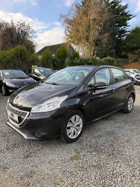 PEUGEOT 208 BUSINESS 