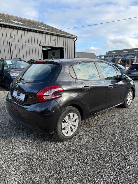 PEUGEOT 208 BUSINESS 