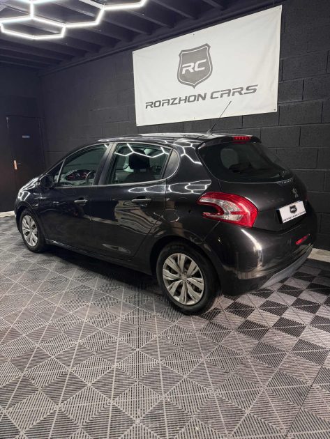 PEUGEOT 208 BUSINESS 