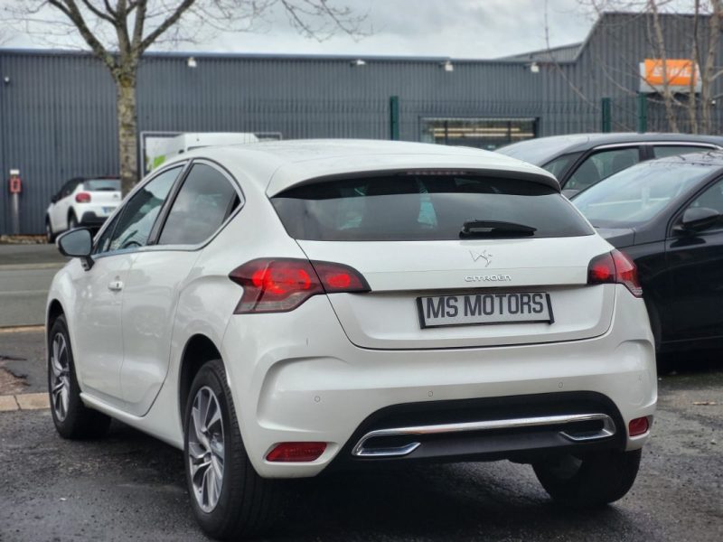 CITROEN DS4 1.6 e-HDI 110 cv - GARANTIE 12 mois - So Chic