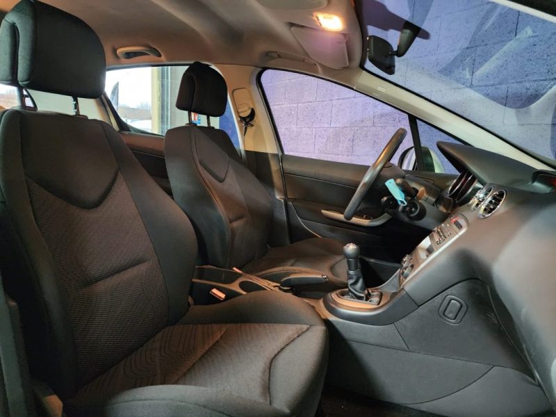 PEUGEOT 3081.6 HDI 110CV  CONFORT - 72500KM -