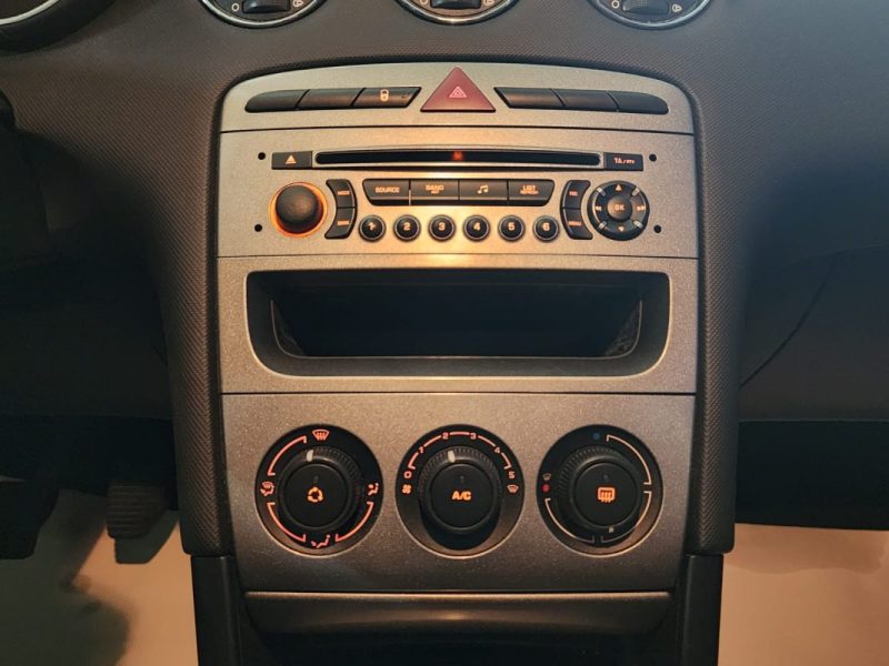 PEUGEOT 3081.6 HDI 110CV  CONFORT - 72500KM -