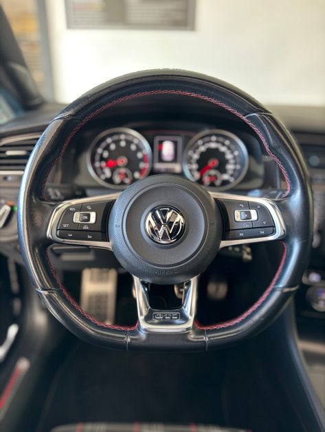 Volkswagen Golf 7 GTI - 220 CH - Boite manuelle - 99.000 km - 5 Portes - Garantie 1an - Révisée 