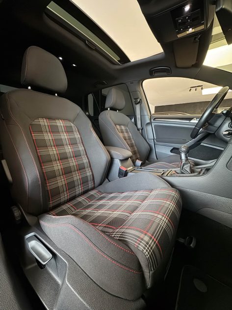 Volkswagen Golf 7 GTI - 220 CH - Boite manuelle - 99.000 km - 5 Portes - Garantie 1an - Révisée 