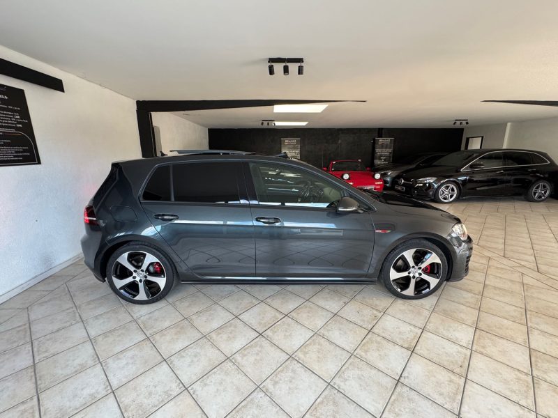 Volkswagen Golf 7 GTI - 220 CH - Boite manuelle - 99.000 km - 5 Portes - Garantie 1an - Révisée 