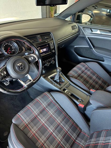 Volkswagen Golf 7 GTI - 220 CH - Boite manuelle - 99.000 km - 5 Portes - Garantie 1an - Révisée 