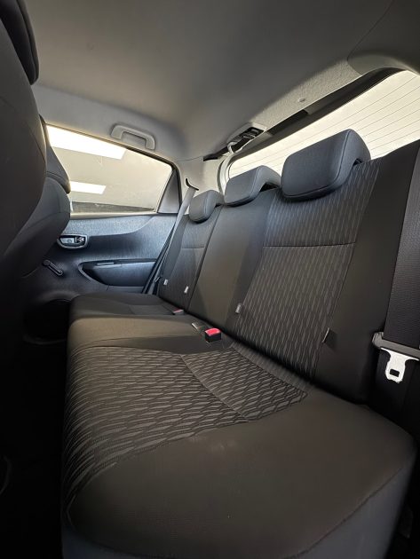 Toyota Yaris 1.3 100Ch - 69.800km - Garantie 1an - Très propre  - Révisée - CT ok 