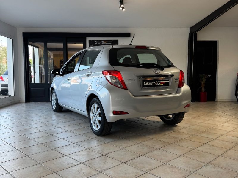 Toyota Yaris 1.3 100Ch - 69.800km - Garantie 1an - Très propre  - Révisée - CT ok 