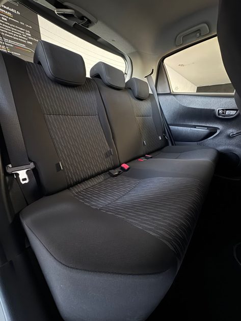 Toyota Yaris 1.3 100Ch - 69.800km - Garantie 1an - Très propre  - Révisée - CT ok 