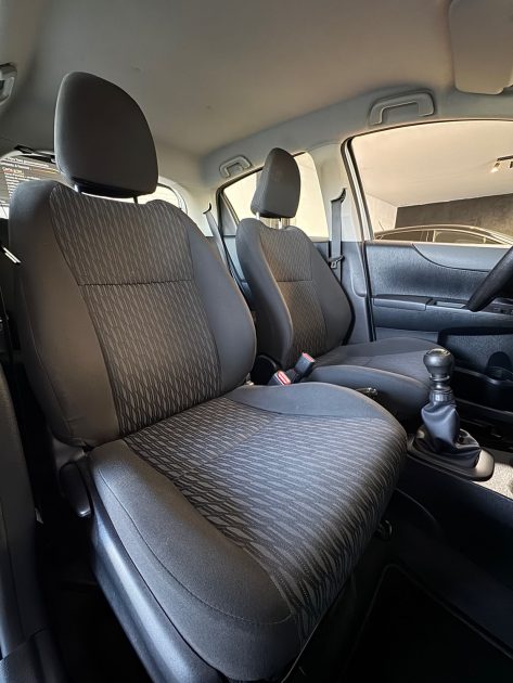 Toyota Yaris 1.3 100Ch - 69.800km - Garantie 1an - Très propre  - Révisée - CT ok 