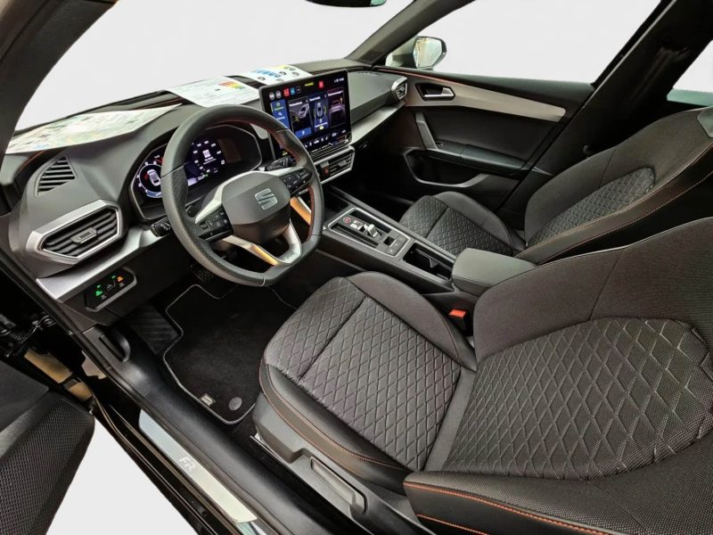 SEAT LEON FR EXCLUSIVE 1.5eTSI 150CV DSG7 2024