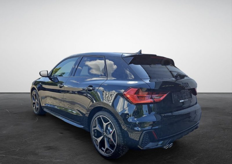 AUDI A1 AUDI A1 SPORTBACK 40 TFSI S TRONIC S LINE 2025 / 615€ PAR MOIS 