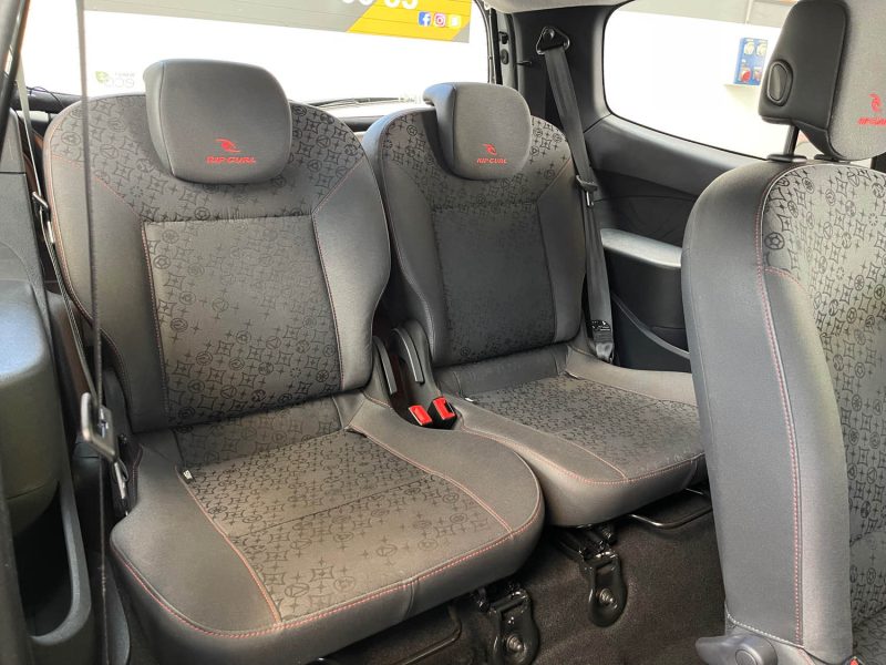 RENAULT TWINGO SEULEMENT 30000KMS 1.2 LEV 16v 75ch RIP CURL QUICKSHIFT 1ERE MAIN GARANTIE 12 MOIS