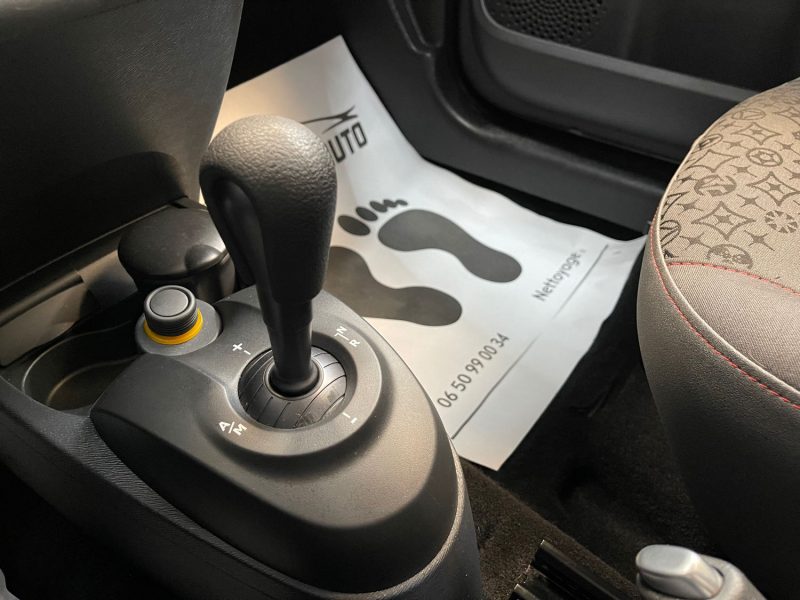 RENAULT TWINGO SEULEMENT 30000KMS 1.2 LEV 16v 75ch RIP CURL QUICKSHIFT 1ERE MAIN GARANTIE 12 MOIS