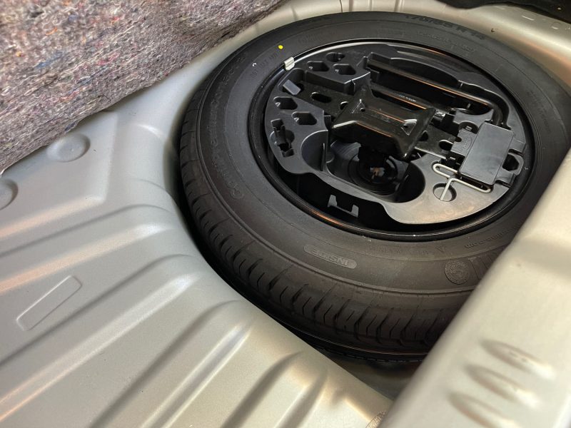 RENAULT TWINGO SEULEMENT 30000KMS 1.2 LEV 16v 75ch RIP CURL QUICKSHIFT 1ERE MAIN GARANTIE 12 MOIS