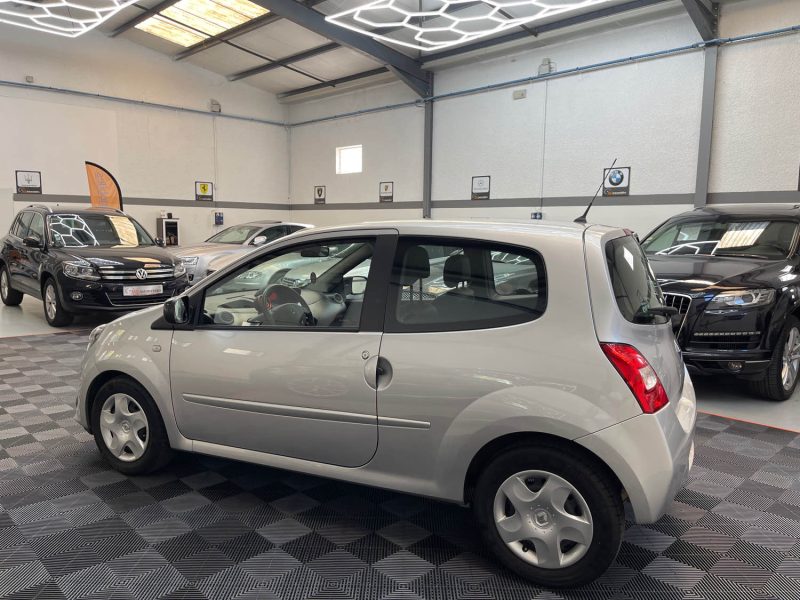 RENAULT TWINGO SEULEMENT 30000KMS 1.2 LEV 16v 75ch RIP CURL QUICKSHIFT 1ERE MAIN GARANTIE 12 MOIS