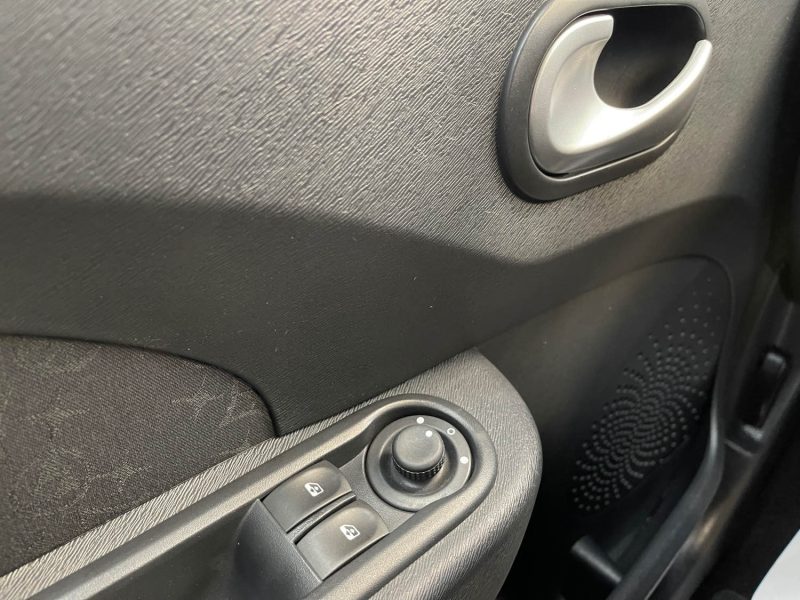 RENAULT TWINGO SEULEMENT 30000KMS 1.2 LEV 16v 75ch RIP CURL QUICKSHIFT 1ERE MAIN GARANTIE 12 MOIS