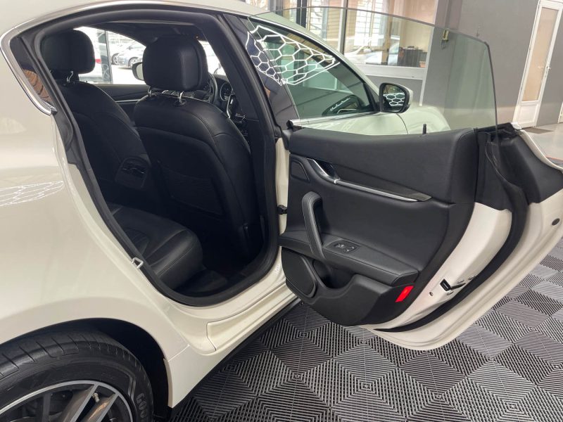 MASERATI GHIBLI III GARANTIE 12 MOIS 3.0 V6 DIESEL 275ch FULL, HISTORIQUE COMPLET, ORIGINE FRANCE